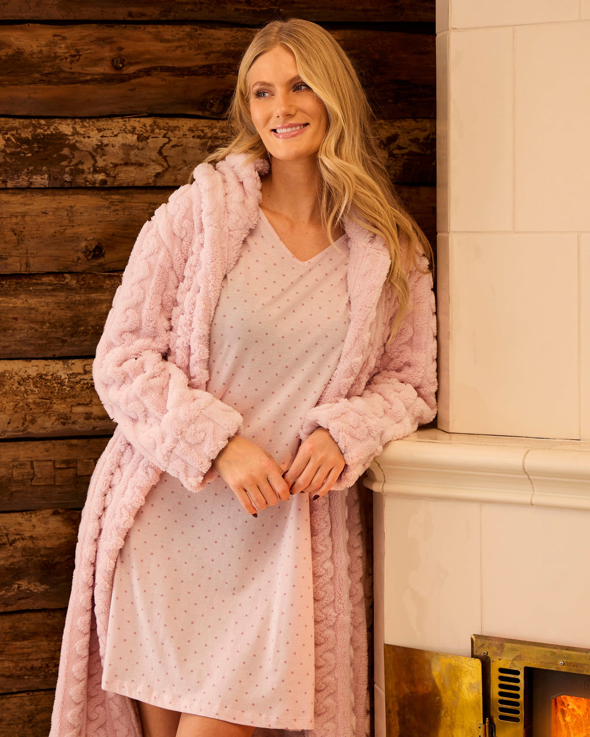 Damella Morgonrock Pale Pink miljöbild