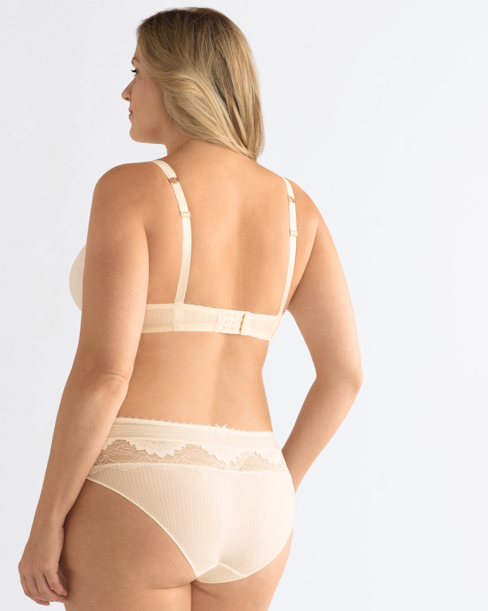 Amoena Protes-bh Aurelie Off White - Härliga Under