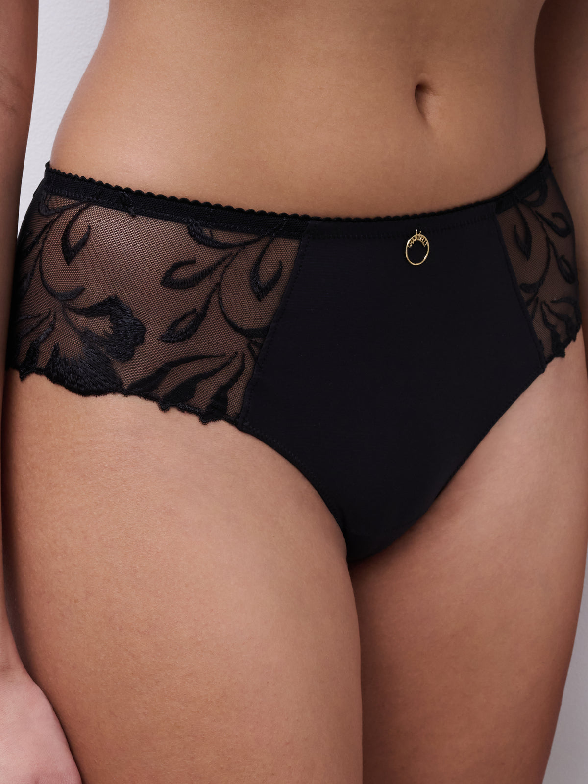 Chantelle Majestic Revealing Shorty Svart