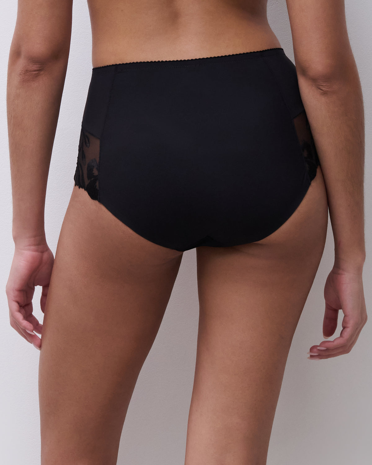 chantelle Majestic High-waisted support full brief black – bild 10