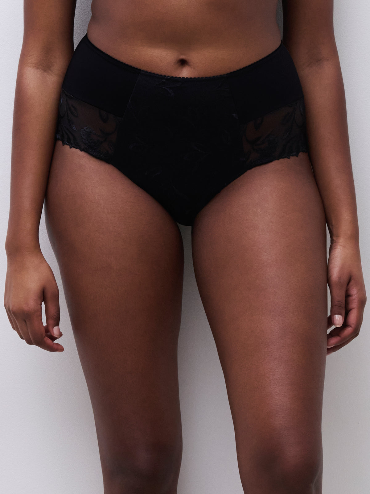 chantelle Majestic High-waisted support full brief black – bild 4