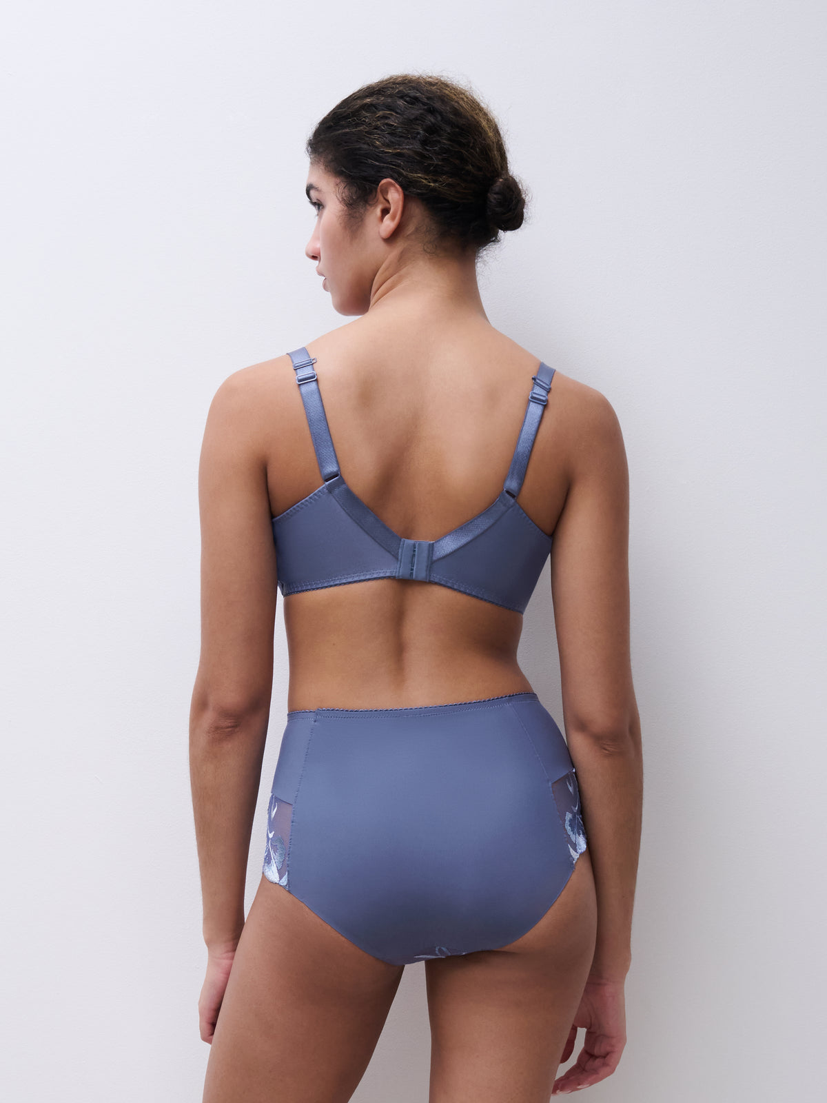 chantelle Majestic High-waisted support full brief blue sea – bild 3