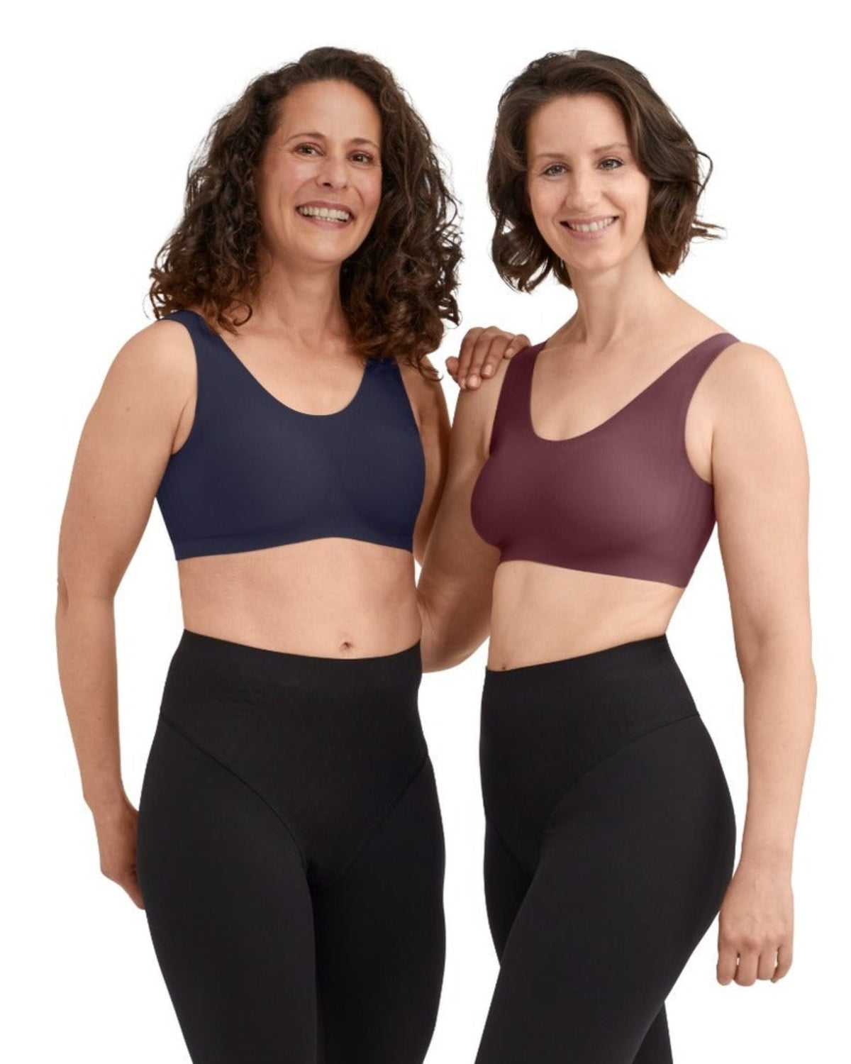 Amoena Linda protes-BH Spice Rose och Dark Blue på modell