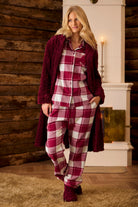 Damella Flanellpyjamas Molly Ivory/Wine miljöbild