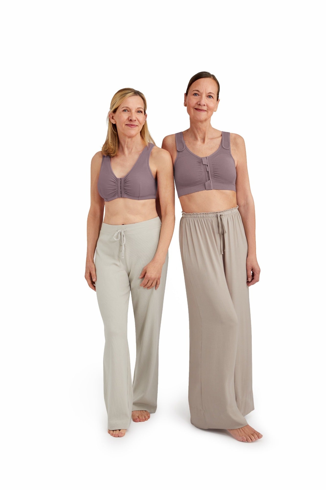 Amoena Frances 45150 Dark Mauve tillsammans med annan Amoena modell